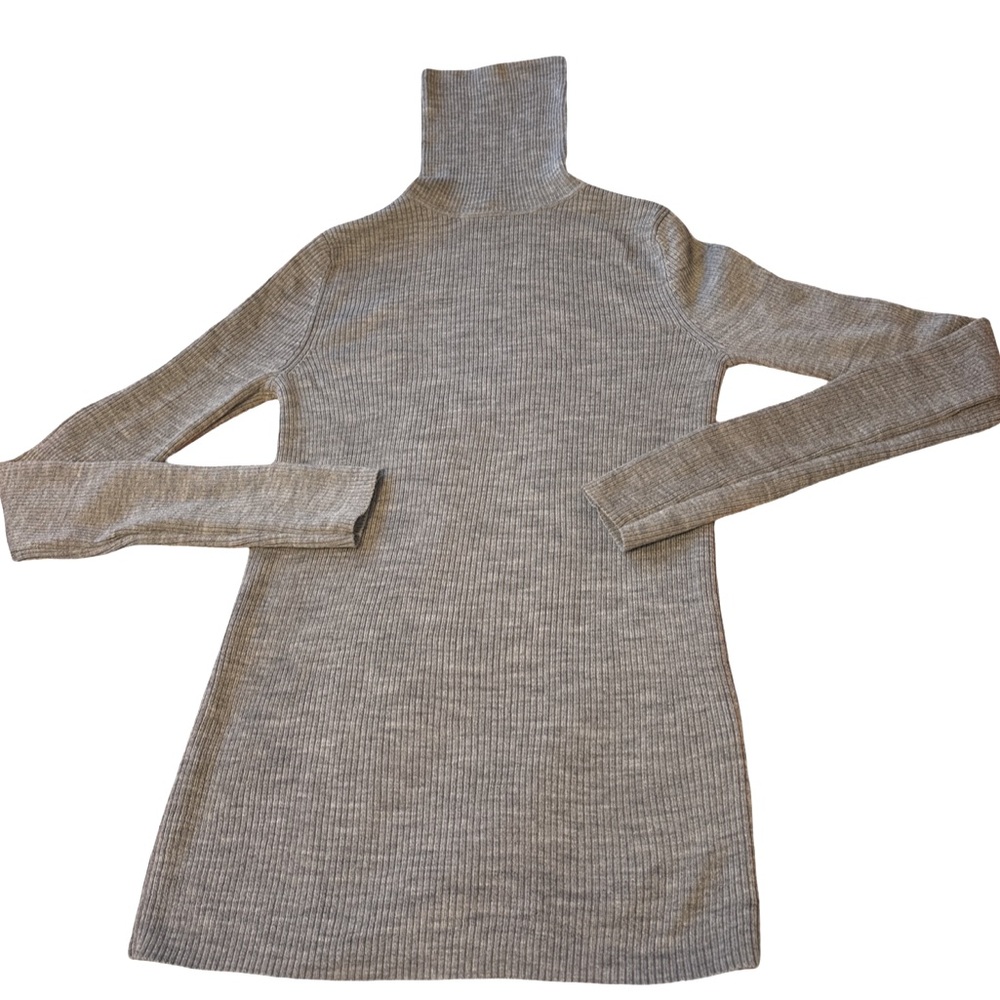 Uniqlo Gray Turtleneck Ribbed Long Sleeve Sweater Small